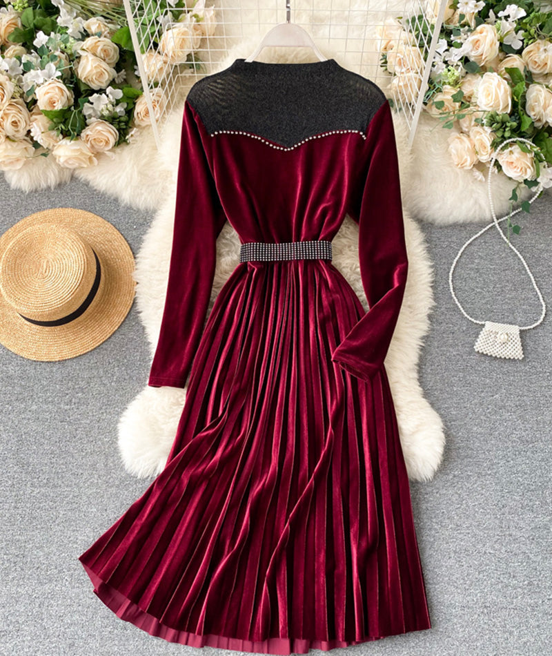 Elegant velvet long sleeve dress  1001