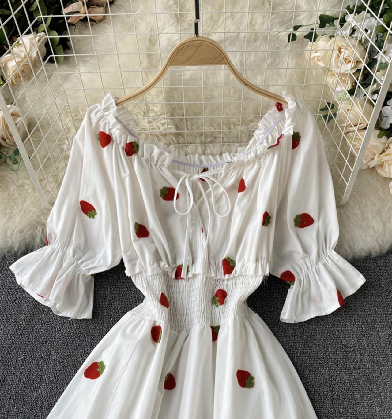 Süßes Erdbeerkleid Kirschkleid Ananaskleid 709