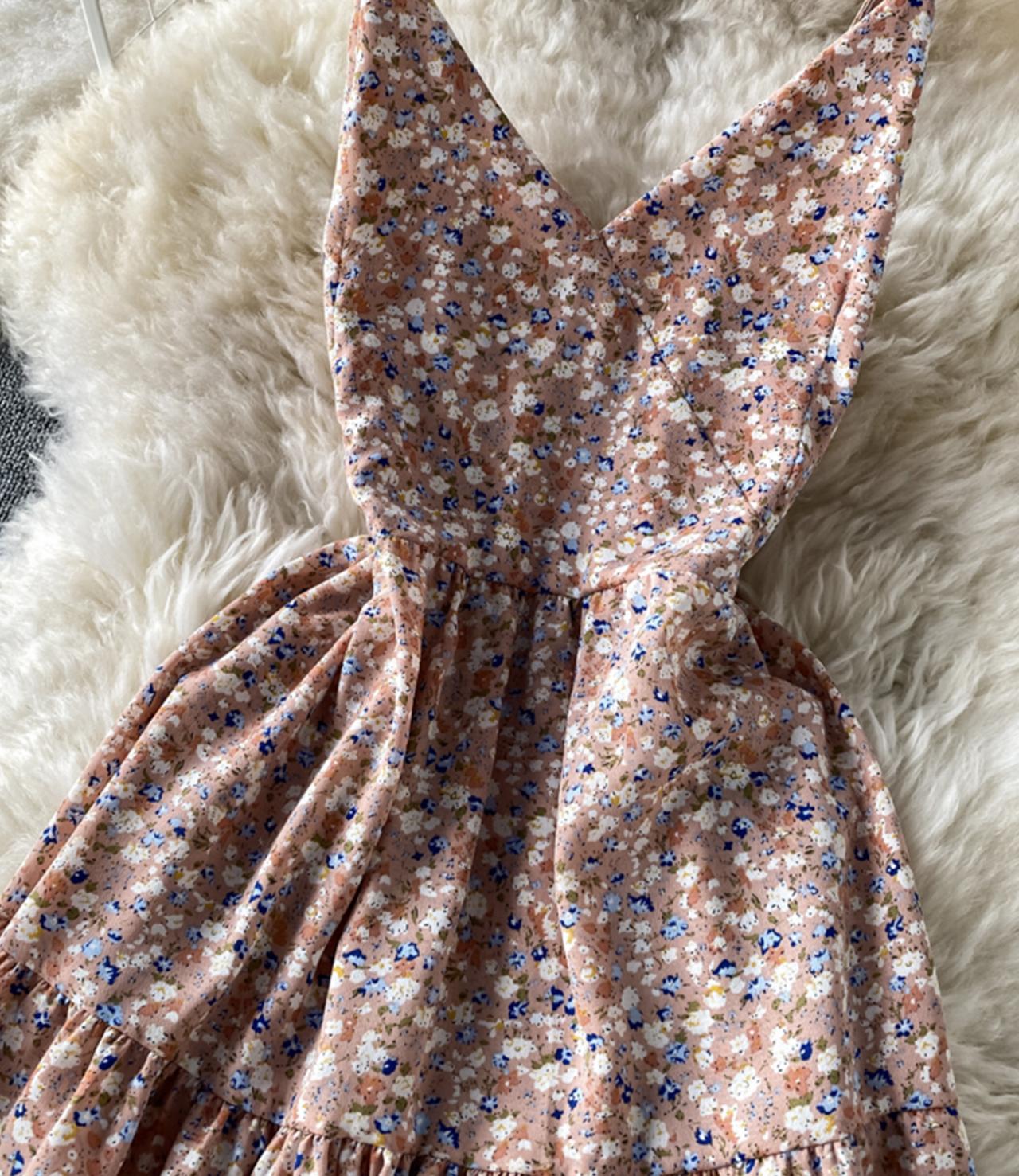 Süßes Blumenkleid in A-Linie mit V-Ausschnitt, Modekleid 721