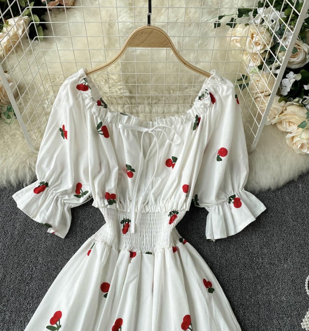 Süßes Erdbeerkleid Kirschkleid Ananaskleid 709