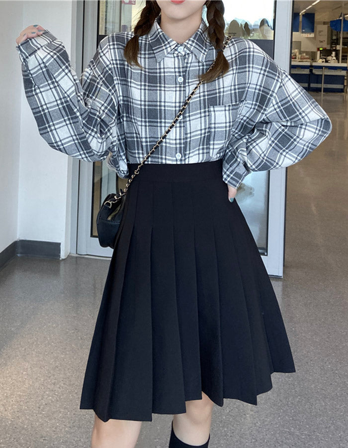 Cute black pleated skirt  3498