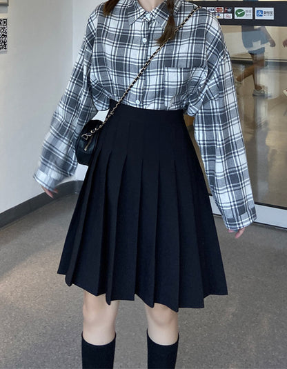 Cute black pleated skirt  3498