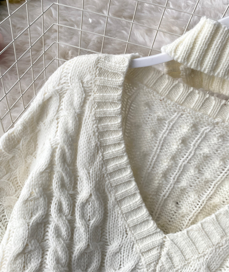 Süßer Langarmpullover mit V-Ausschnitt 104