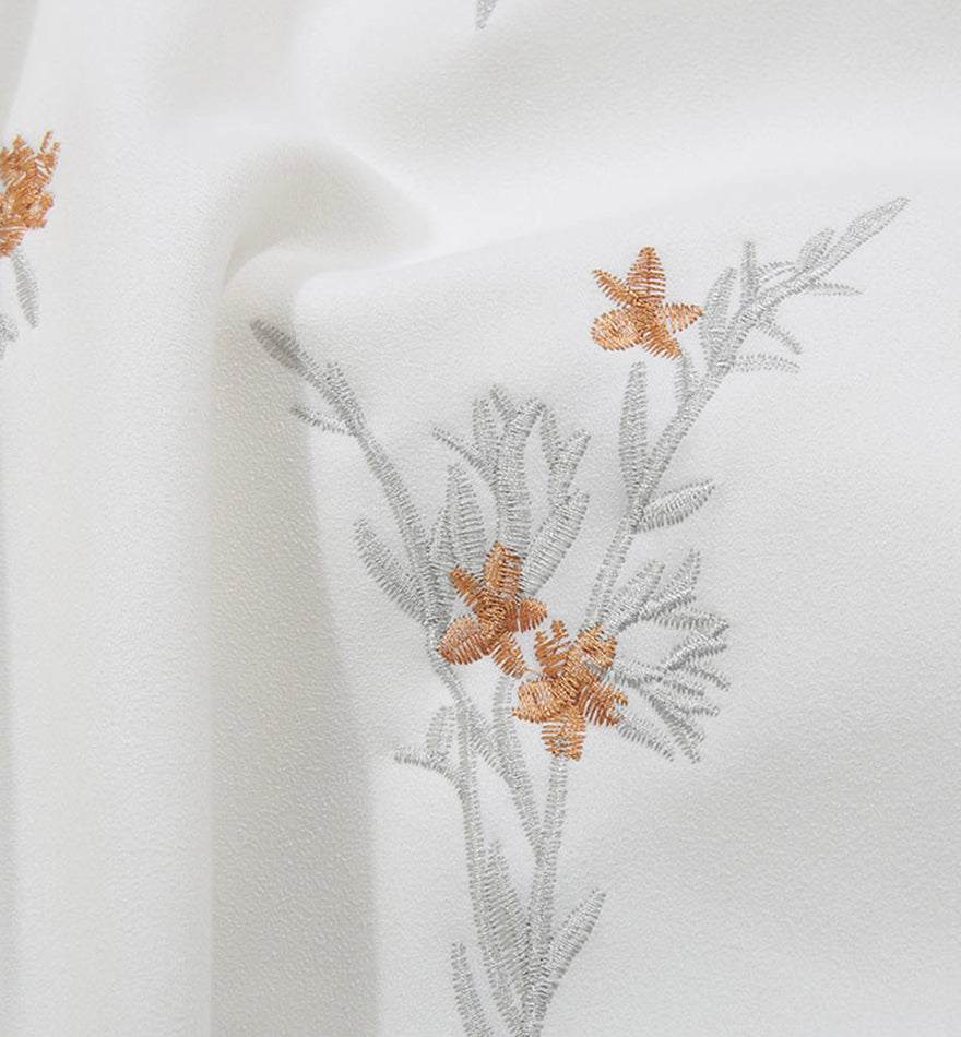 Cute embroidered long-sleeved T shirt  072