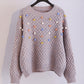 Pull épais à col rond orné de pompons colorés 062