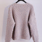 Pull épais à col rond orné de pompons colorés 062
