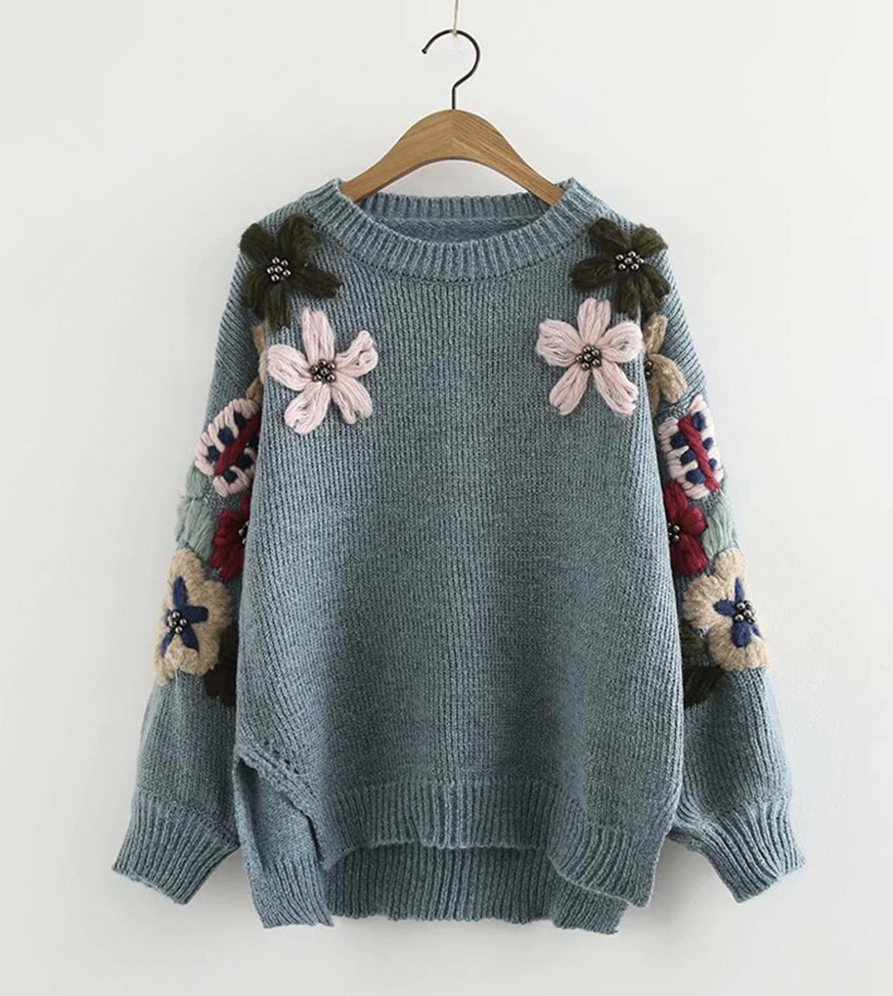 Schöner Blumen-Langarmpullover 044