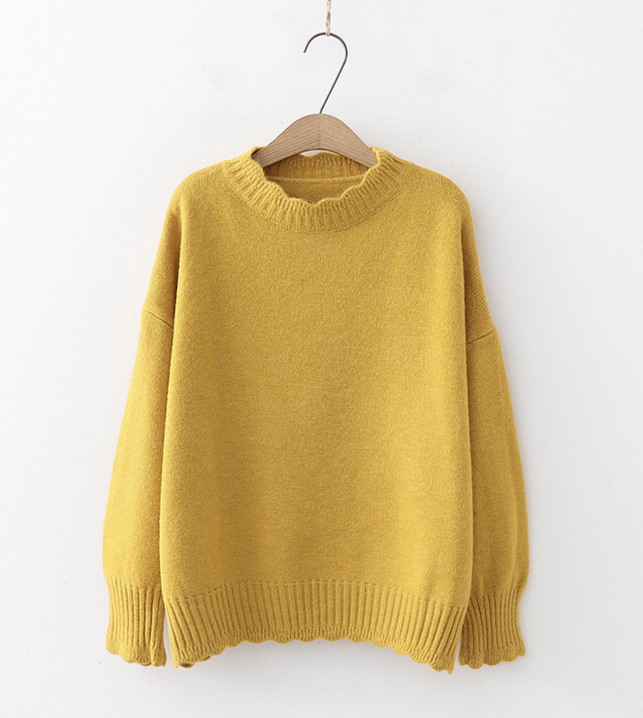 Einfacher Pullover mit Rundhalsausschnitt und langen Ärmeln 043