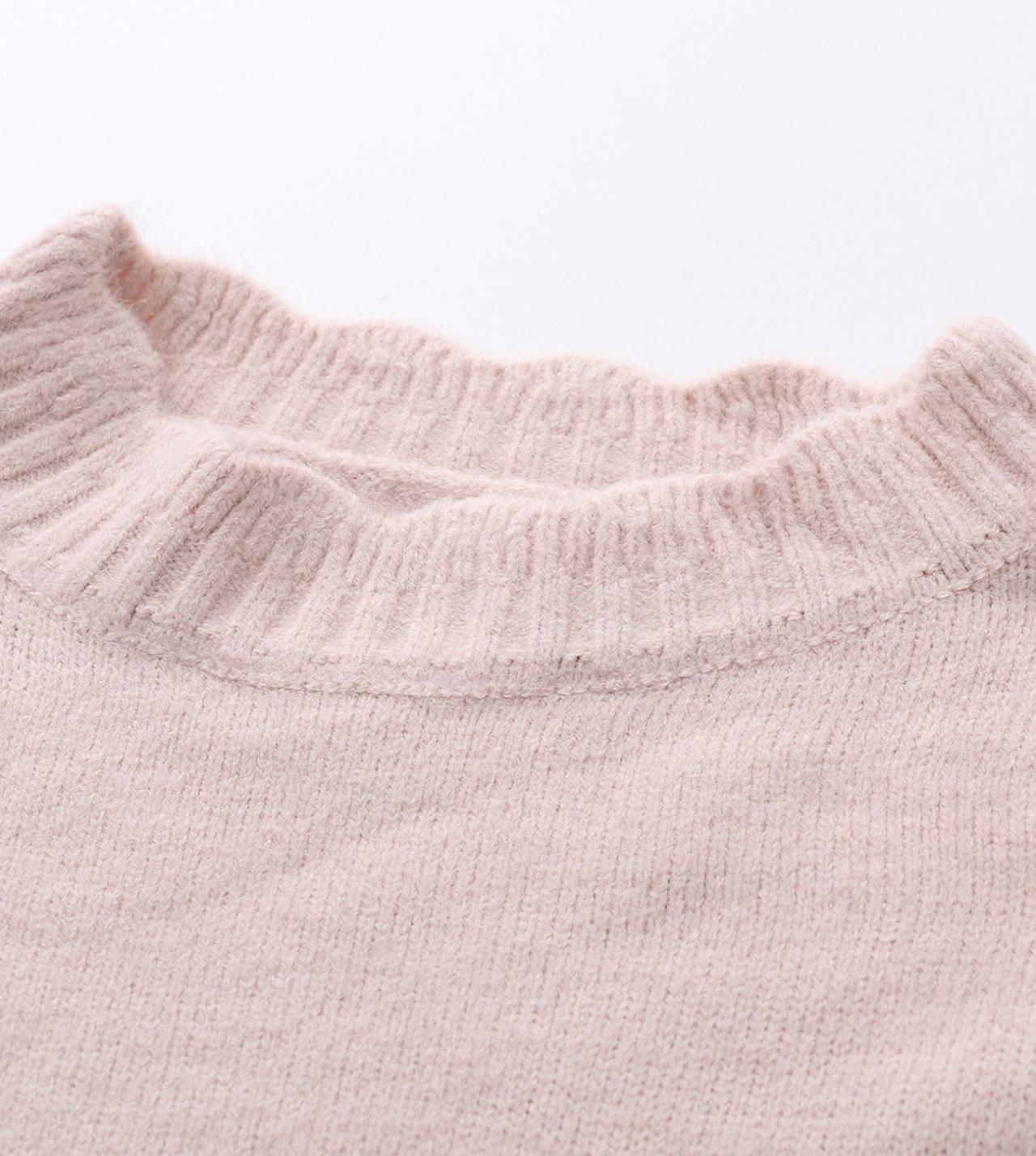 Einfacher Pullover mit Rundhalsausschnitt und langen Ärmeln 043