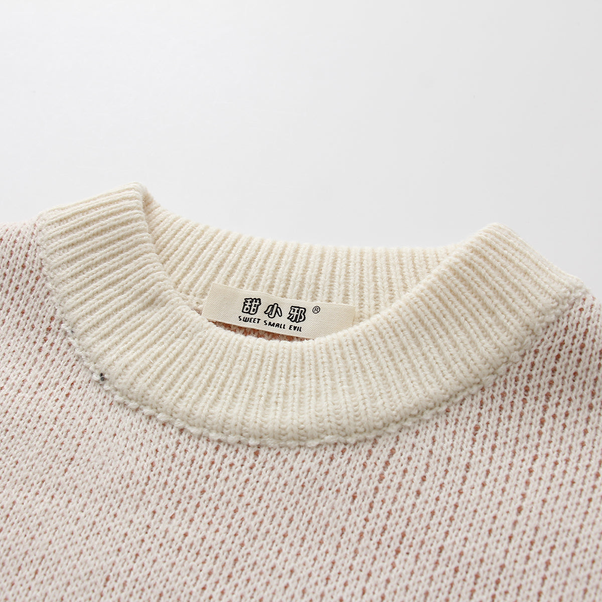 Cute round neck long sleeve sweater  037