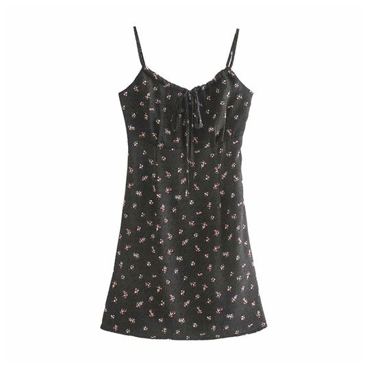Schmales und schmales Schnürkleid mit offenem Rücken und Brustausschnitt 7091