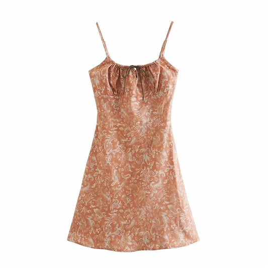 Süße dünne Dame mit Temperamentkleid zerbrochener Blume kurzer Rock weiblich 7136