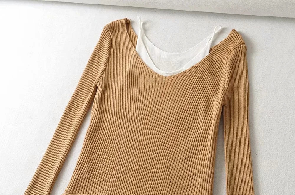 Tricot slim polyvalent à deux épaules dénudées et contraste de sens du design 7386