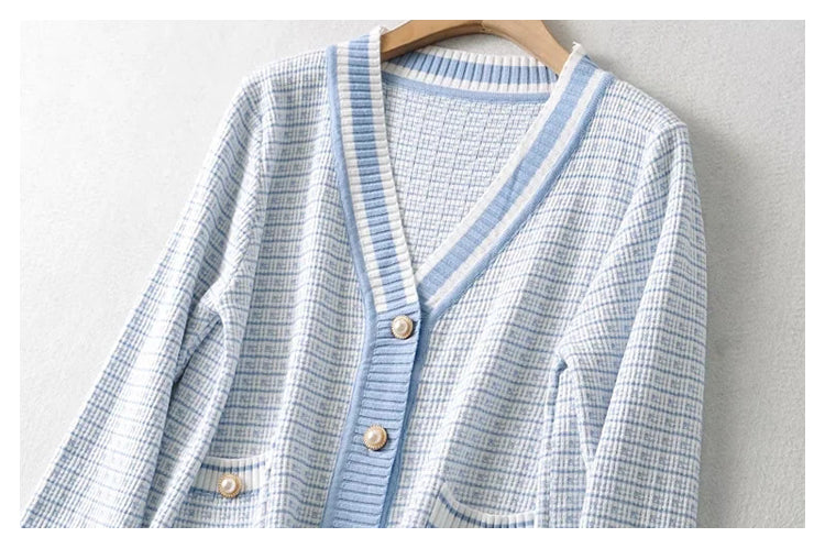 Xiaoxiangfeng V-neck pearl button loose knit cardigan coat  7460