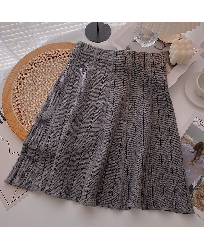 Korean casual and versatile, slim A-shaped skirt  5714
