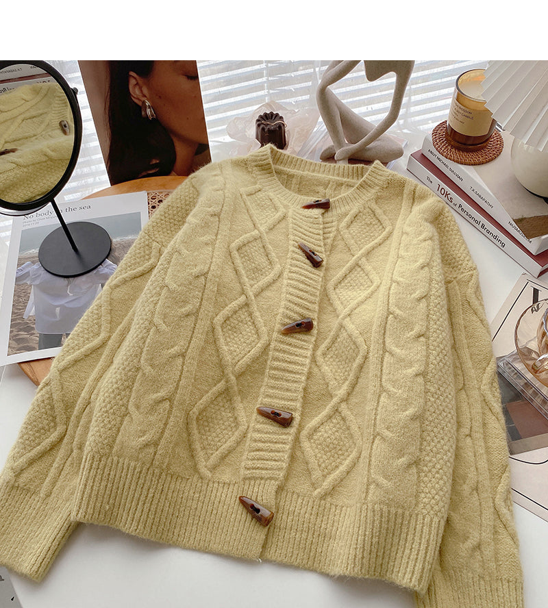 Vintage round neck button top  6039