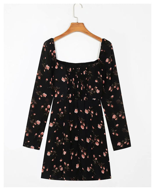 Blumendruckkleid mit eckigem Ausschnitt, langen Ärmeln und schmaler Taille 7050