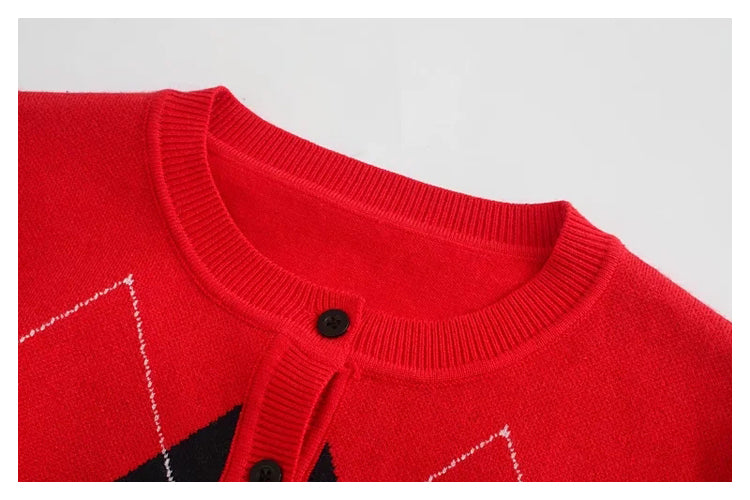 Slim Cardigan 7424 aus Jacquard mit Vintage-Rundhalsausschnitt in Kontrastfarbe
