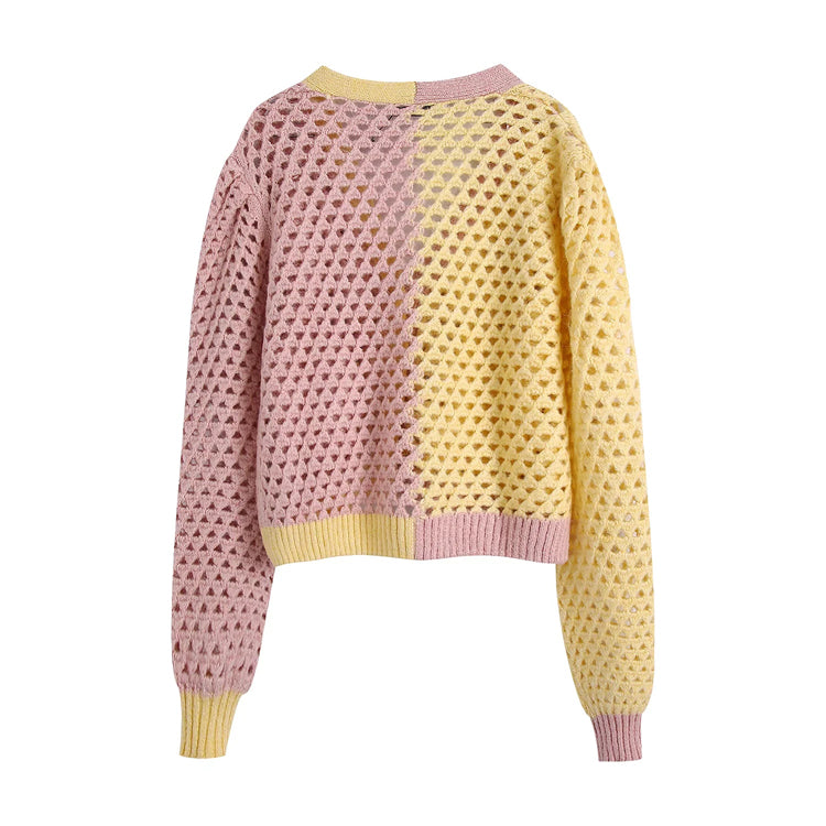 Neue Strickjacke 7329 mit ausgeschnittenen Schmuckknöpfen