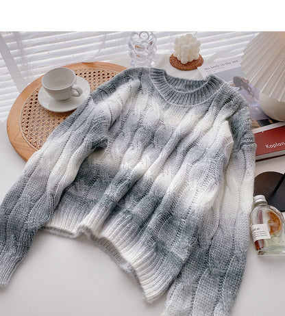 A slim tie dyed long sleeved shirt with a sense of minority design  5944