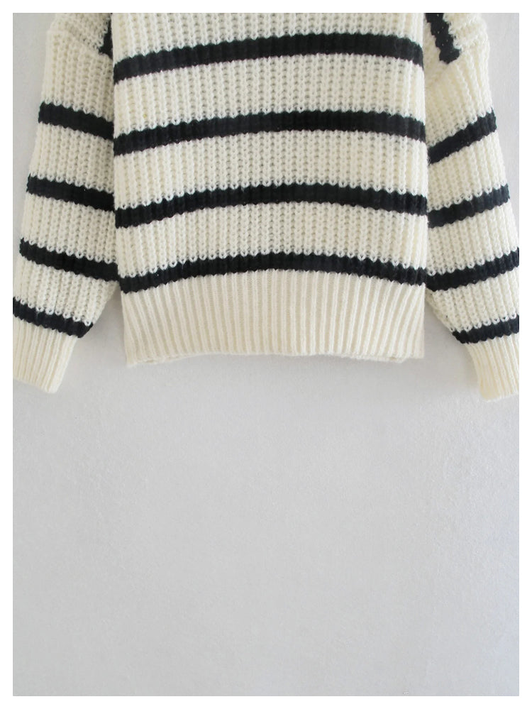 Pull simple à manches longues et ample pour réduire l'âge 7445