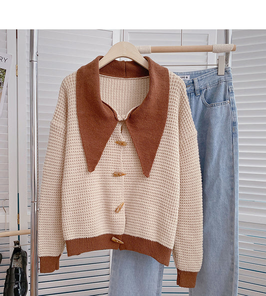 Babykragen Strickjacke mit Vintage-Ochsenhornknöpfen 6203