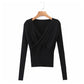 Plissierte Bottomwear mit V-Ausschnitt, Damen-Passform und schmaler Strick 7228