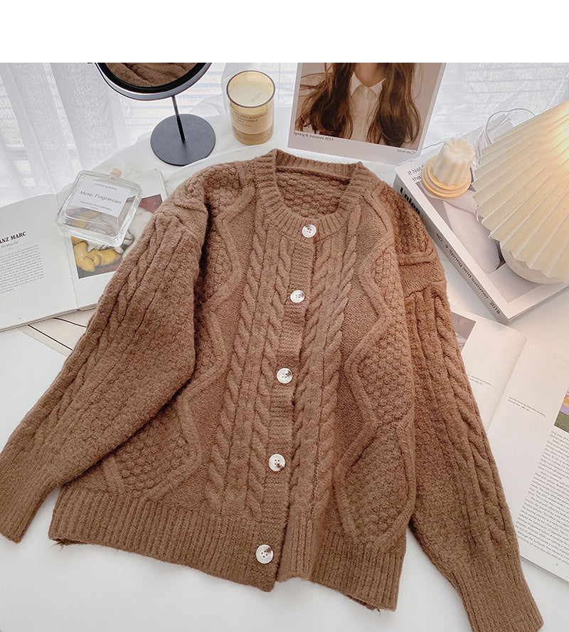 Single breasted round neck twist sweater  5986