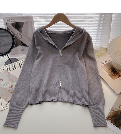 Cardigan tricoté à manches longues et capuche 6547