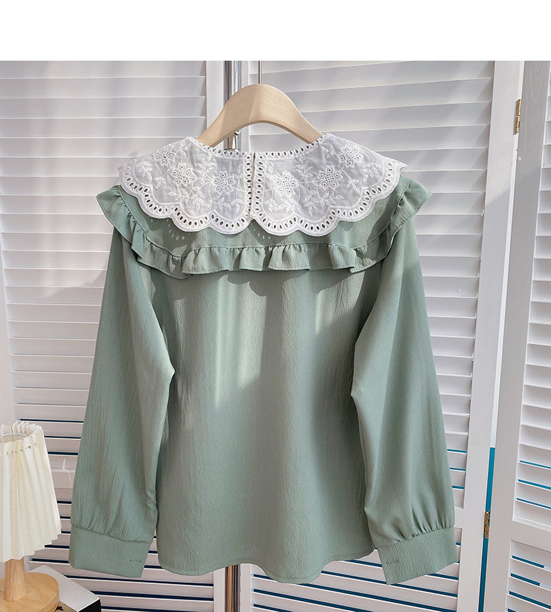 Lace doll neck Vintage age reducing shirt  6403