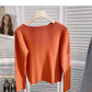 Hohler Pullover mit Rundhalsausschnitt in kleinem Design 6629