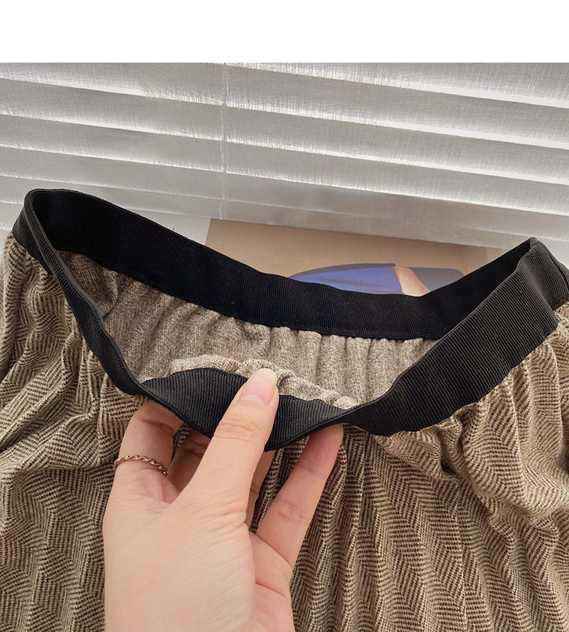 Korean minority design fashion shows the trend of thin skirt  5737