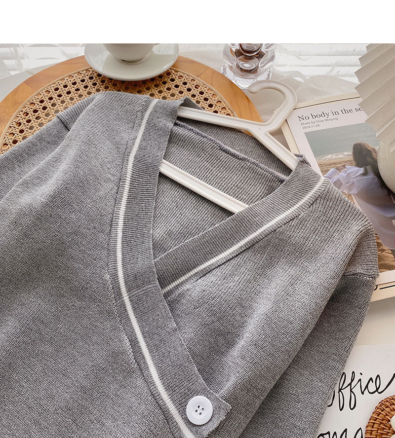 Small man leisure foreign style simple V-neck one button top  6650