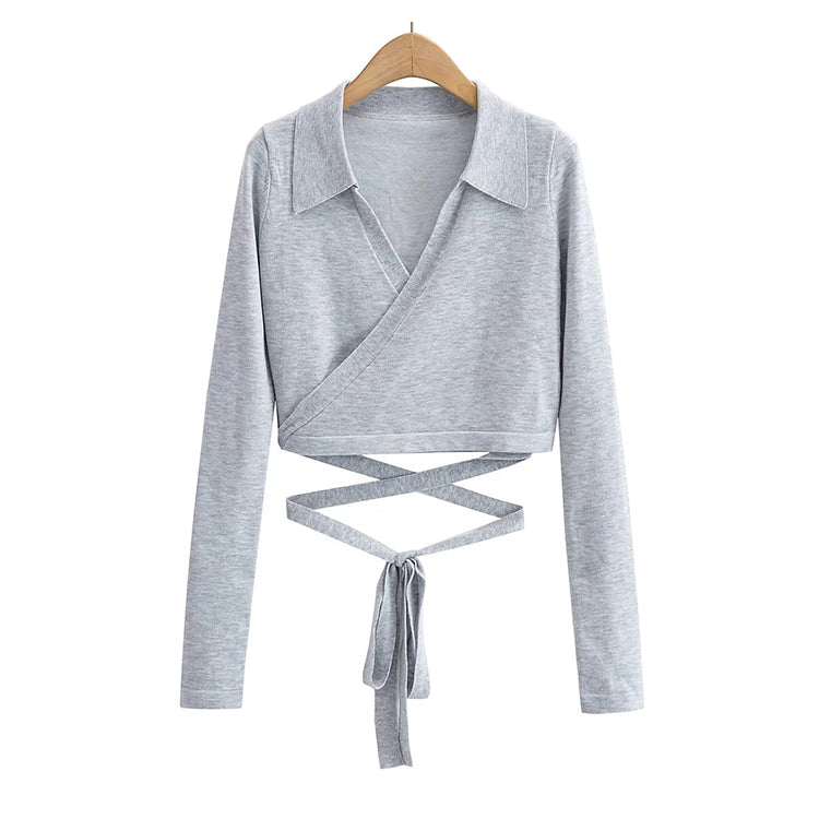 Design sense: the hot girl with exposed navel wears a solid color sweater  7480