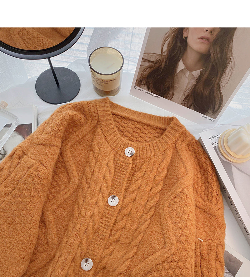 Single breasted round neck twist sweater  5986
