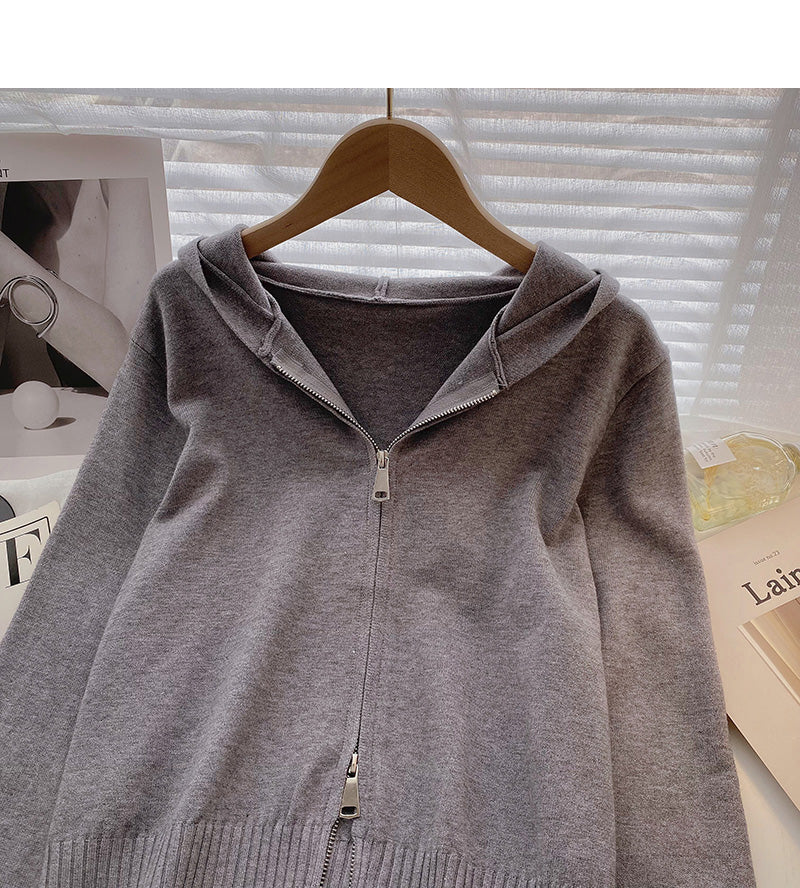 Cardigan tricoté à manches longues et capuche 6547