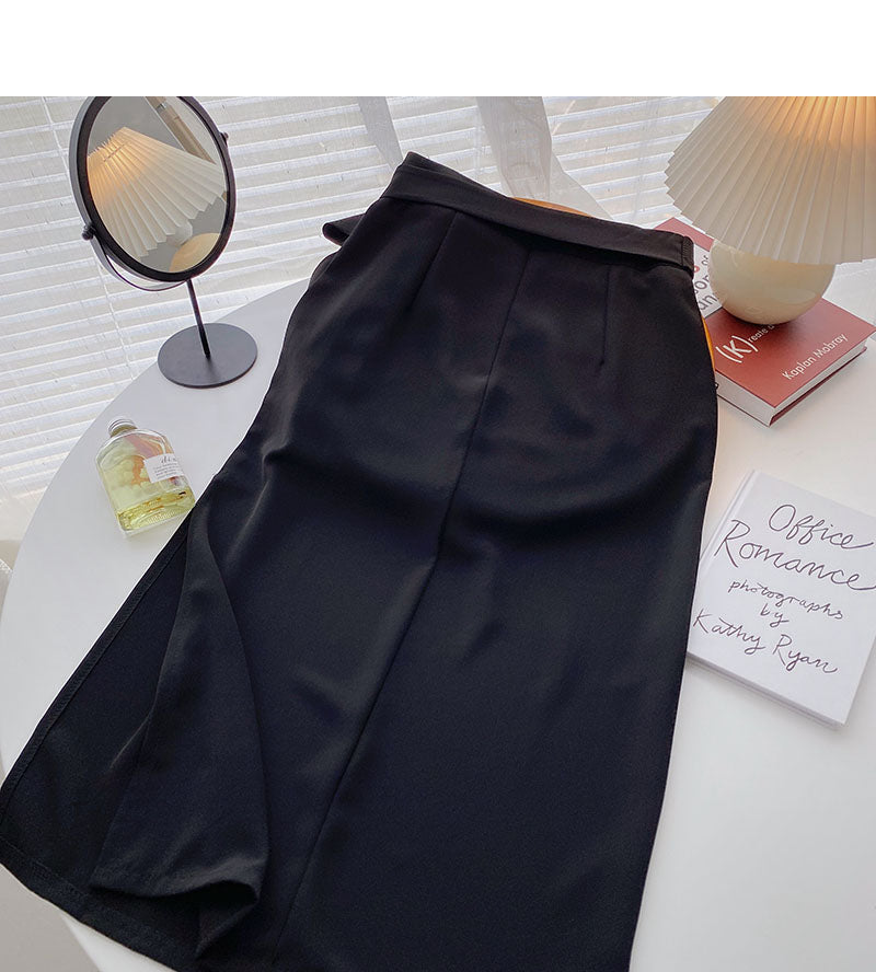 Kleines Design mit seitlichem Schlitz in der koreanischen Version zeigt einen dünnen, temperamentvollen A-Linien-Rock 5695