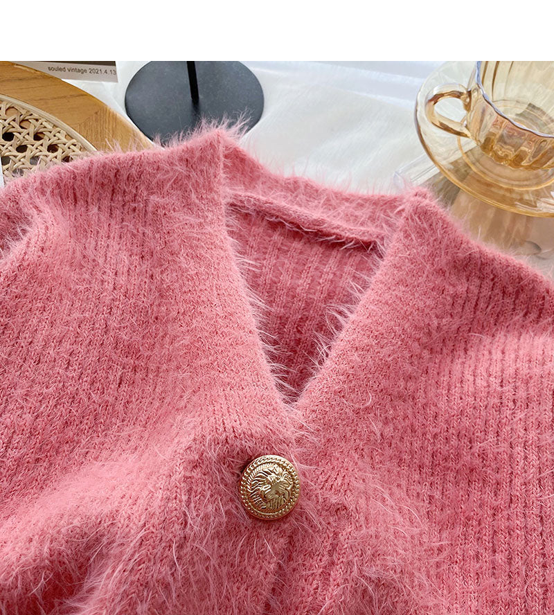 The new Korean version is gentle and thin. Short long sleeve V-neck top  6025
