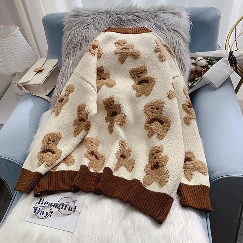 Tragen Sie einen sanften japanischen Lazy Coat über dem Little Bear Pullover 5025