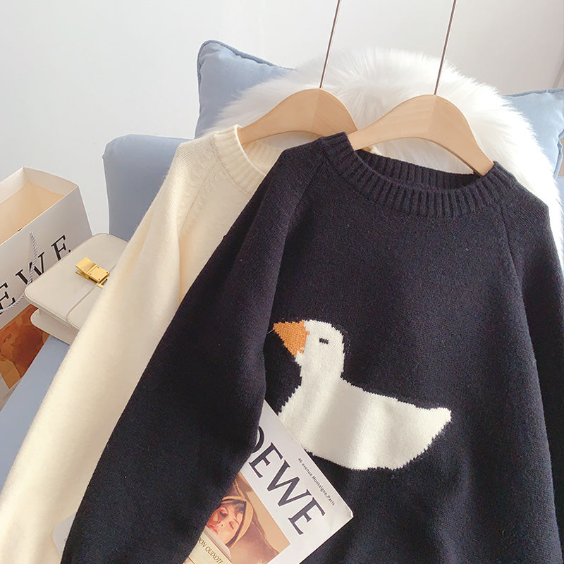 Japanese embroidered duck cartoon sweater  5099