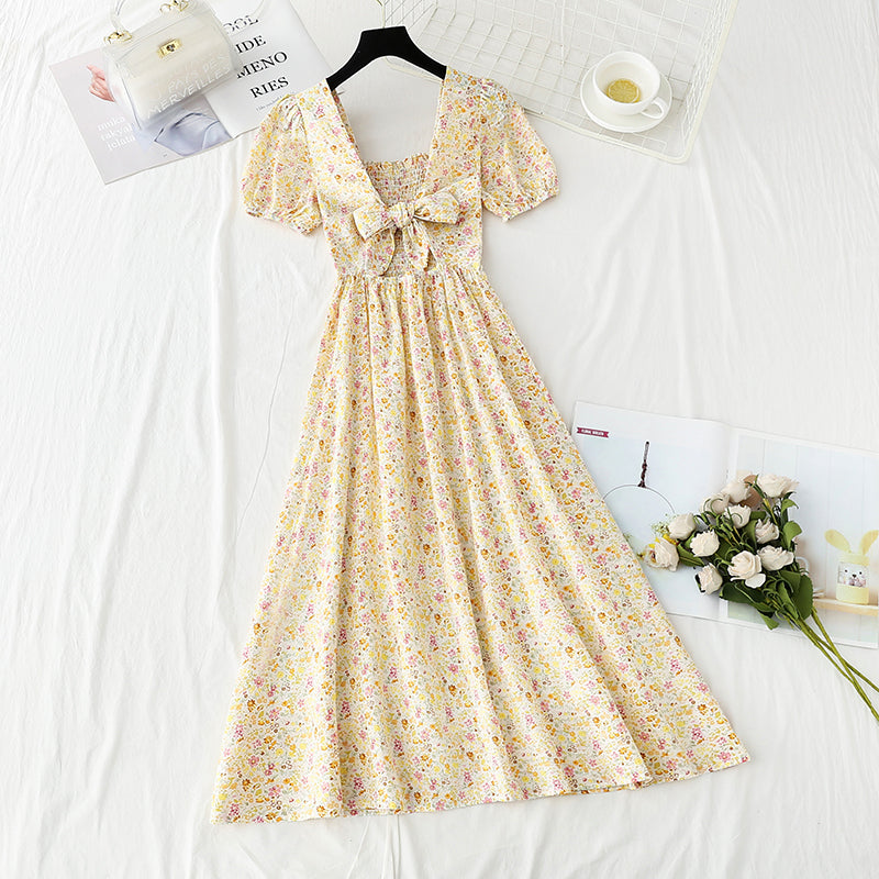 Neuer süßer rückenfreier Chiffon-Rock mit Blumenmuster und Blasenärmeln 4896