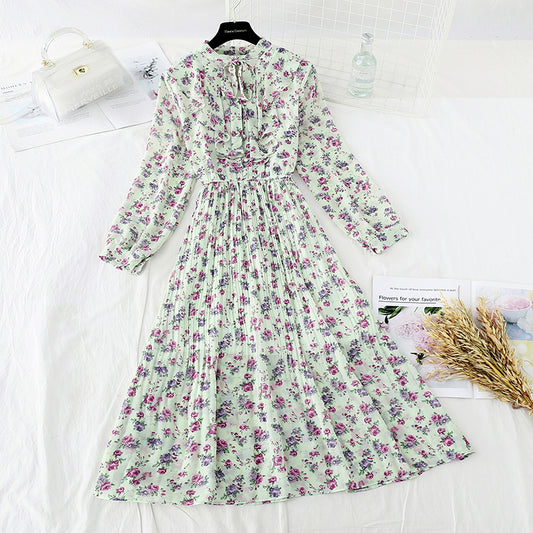 Neuer französischer Vintage-Chiffon-Lotusblatt-Seiten-Langrock-Fee-Super-Fee-Serie 4696