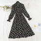 The new chiffon dress is soft and worn over the knee, showing a thin floral skirt  4819