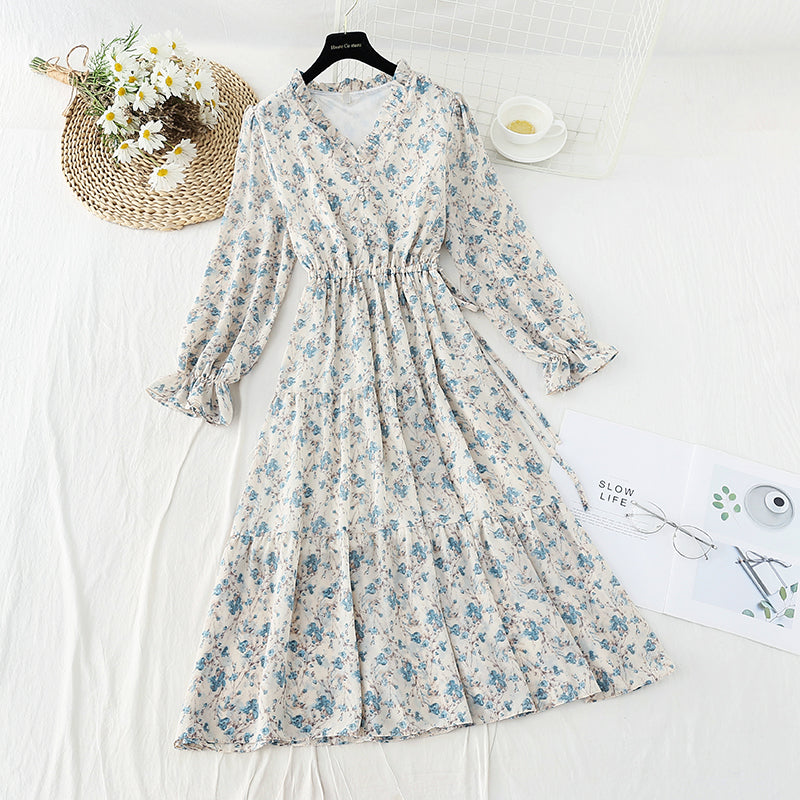 The new French retro minority dress has a drawcord at the waist  4572