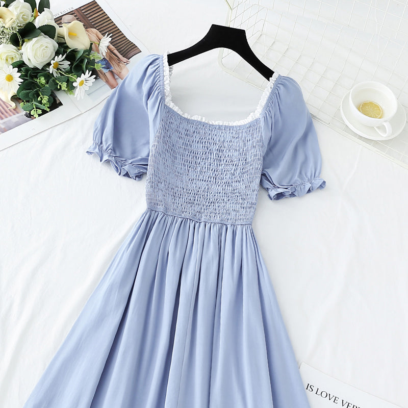 Französisches Retro-Kleid mit eckigem Ausschnitt und Blasenärmeln, Spitzenkante 4271