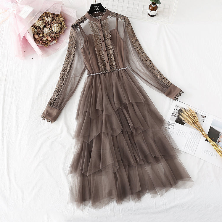 Französisches Vintage-Spitzenrock-Set mit Hosenträgern und Boden 3968