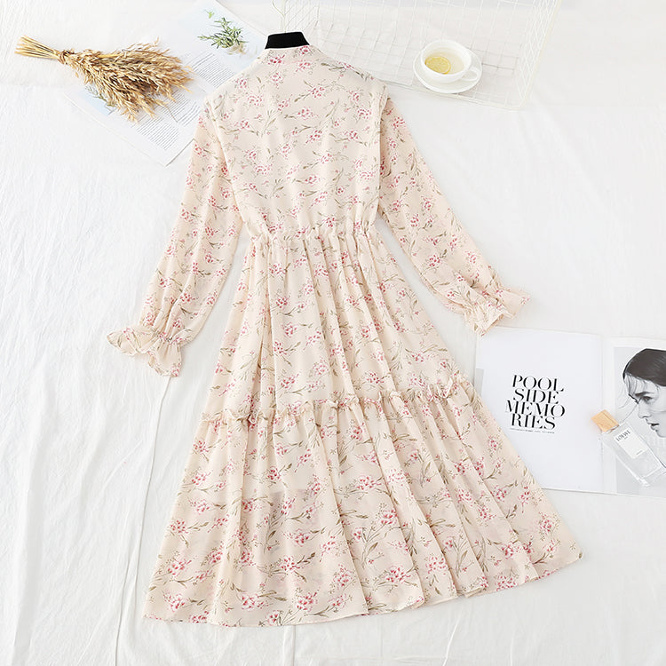 French retro interior with knee length Chiffon Skirt  3848