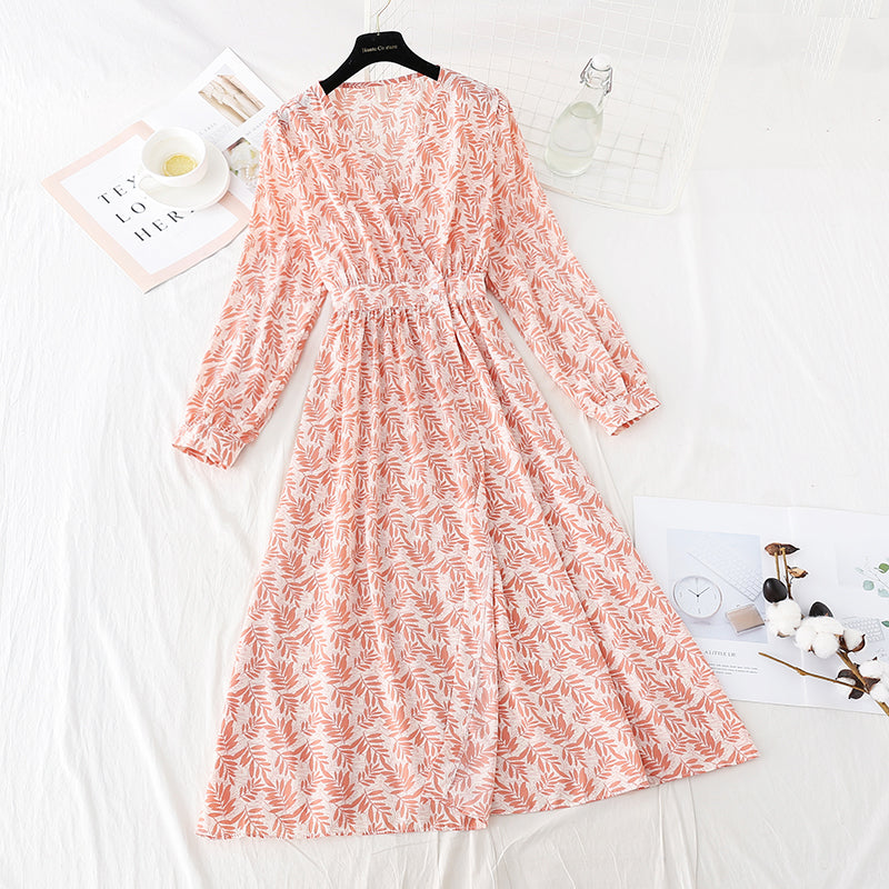 Chiffonkleid ist schmal, leicht und reif, Blumenrock 4083