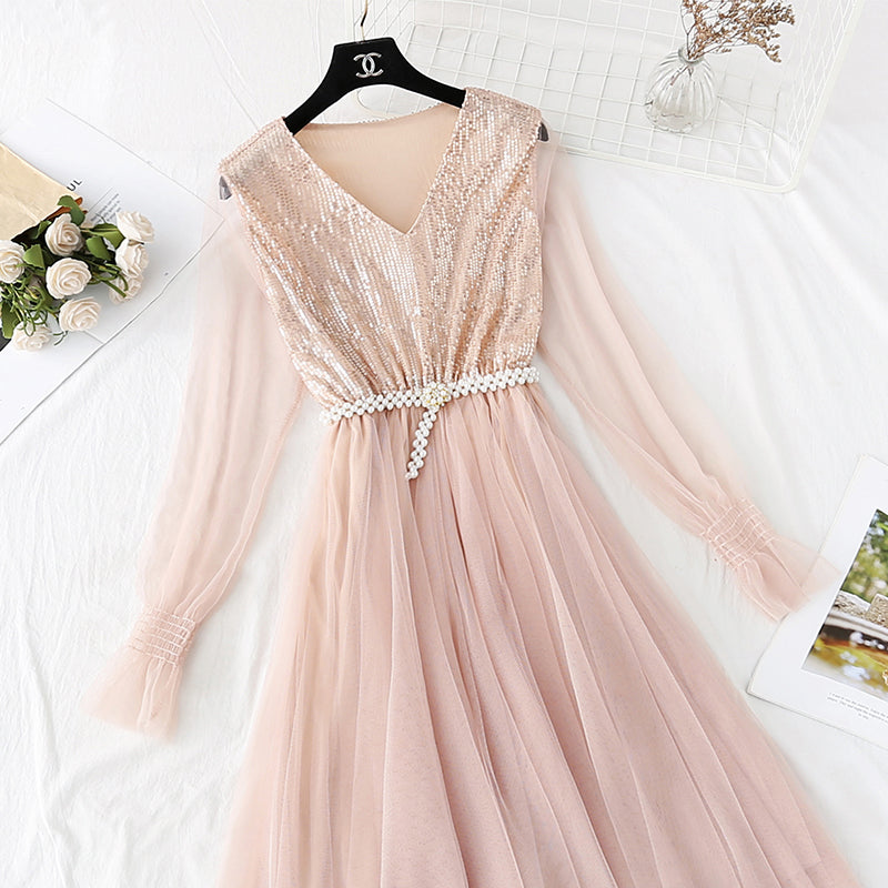 Slim waist and gentle dress  3810