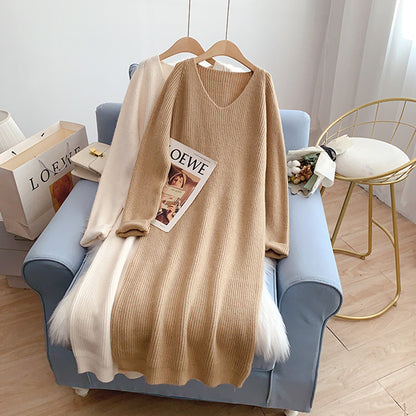 Strickkleid mit V-Ausschnitt 5027